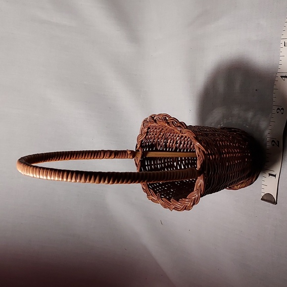 Vintage Wicker Baskets Set of Two Mini Laundry Basket & basket with tall handle - Picture 6 of 9